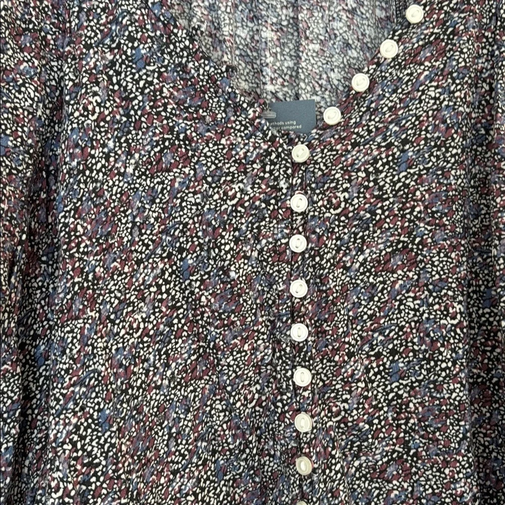 Universal Thread Button Up V Neck Blue and Purple Patterned Blouse Size Small
